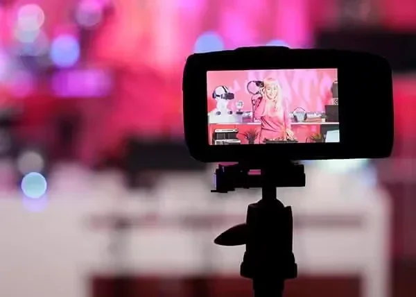 Live Indian wedding streaming setup for remote family watching desi ceremony online